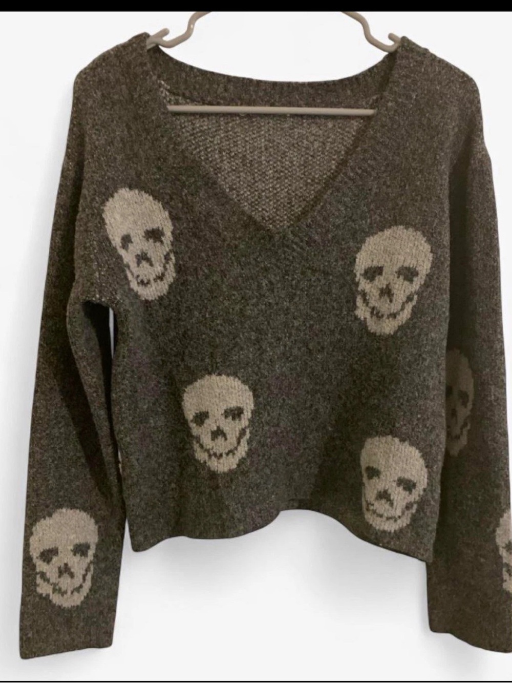 No Boundaries Junior’s Charcoal V-Neck Skull Knit Sweater